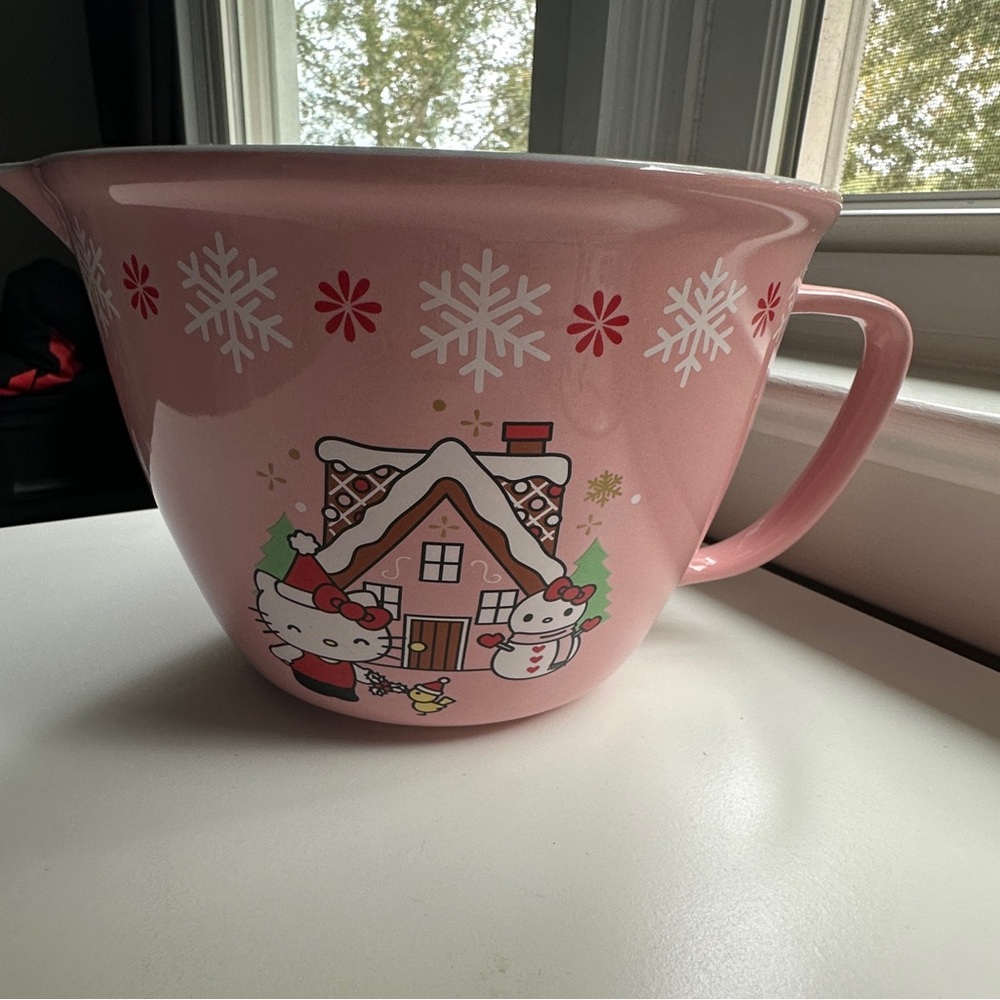 Sanrio Hello Kitty Pink Mixing Bowl